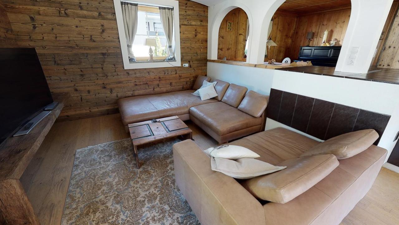 Appartements "Da Zillertaler Und Die Geigerin" Mayrhofen Exterior photo