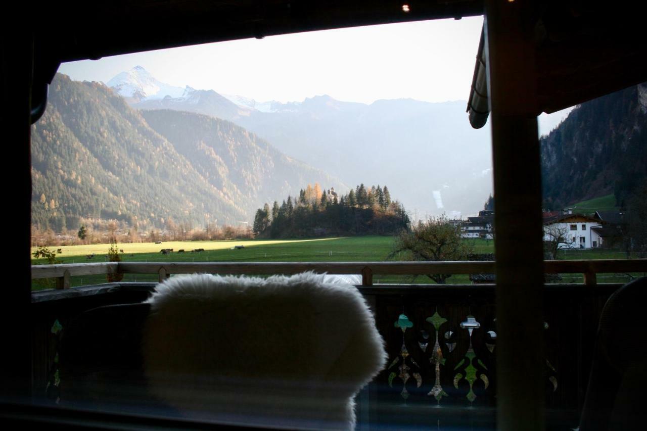 Appartements "Da Zillertaler Und Die Geigerin" Mayrhofen Exterior photo